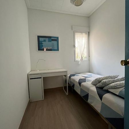 Modernized 3-Bedroom Flat 500M To The Beach Valencia Exterior photo